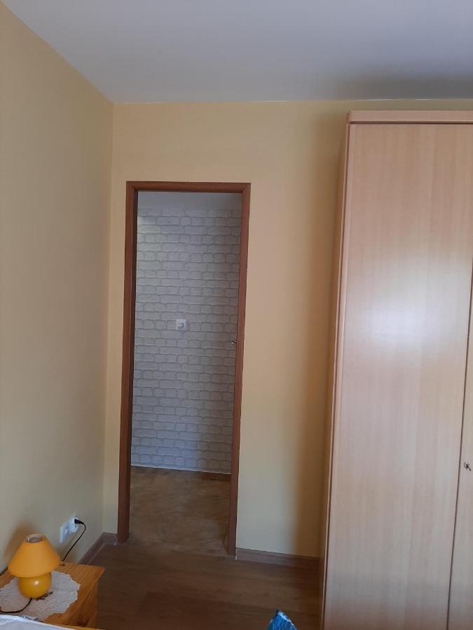 Der Kleine Bauernhof Keine Arbeiter Zadnych Pracownikow Daire Lubiatow  Dış mekan fotoğraf